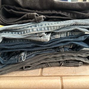 4 pairs of men jeans